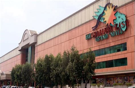 Dunkin' Donuts near me in Sta. Lucia East Grand Mall .